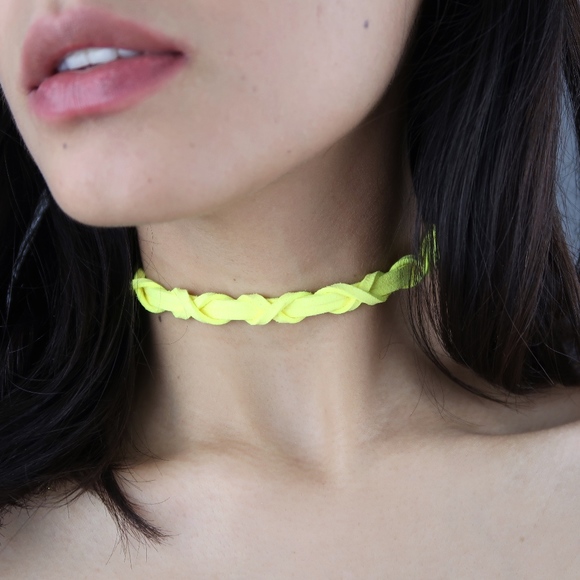 STELLA Neon Choker - Picture 1 of 3